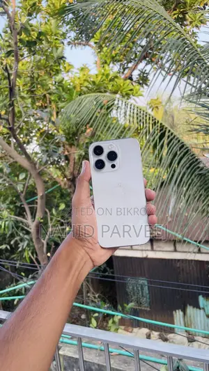 অ্যাপল আইফোন ১৪ প্রো ১২৮ জিবি হোয়াইট