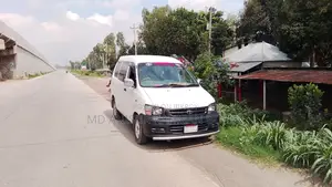 Toyota Noah 2005 White