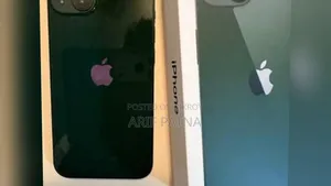 Apple iPhone 13 128 GB Green