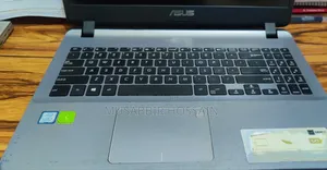 Laptop Asus Vivobook 15 8GB Intel Core i5 HDD+SSD 1T