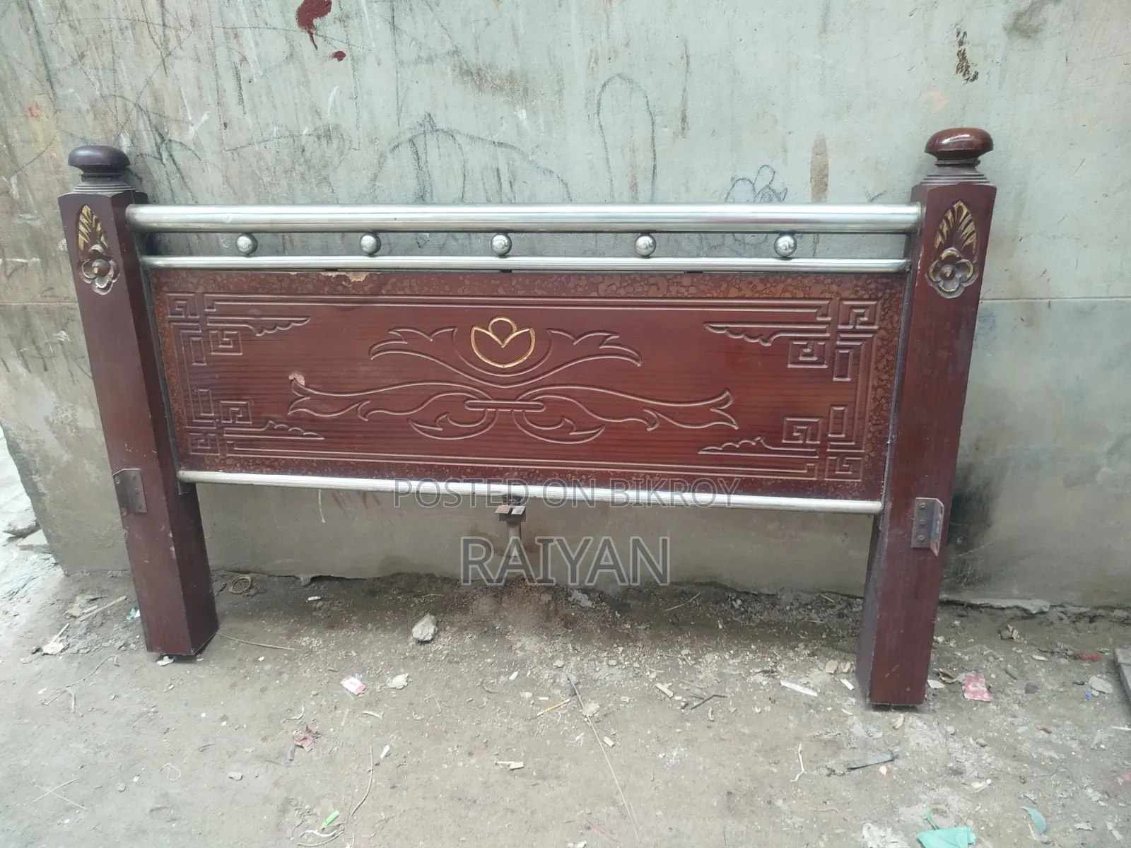 ৫/৭ ফিটের খাট