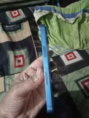New Apple iPhone 13 128 GB Blue