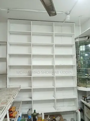 দোকানের ডেকোরেশন এর জন্য কিছু ব্যবহৃত মালামাল বিক্রি হবে