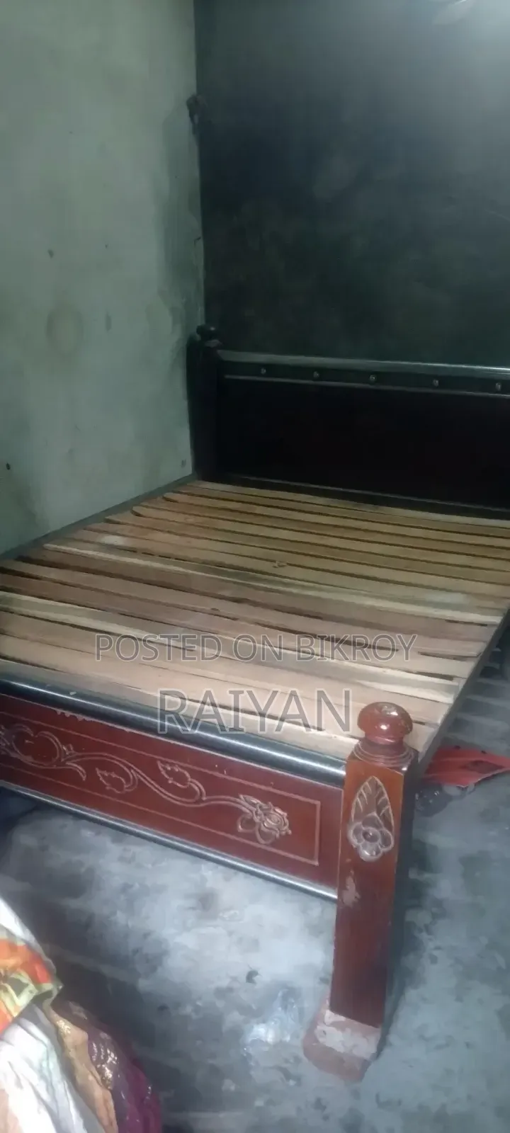 ৫/৭ ফিটের খাট