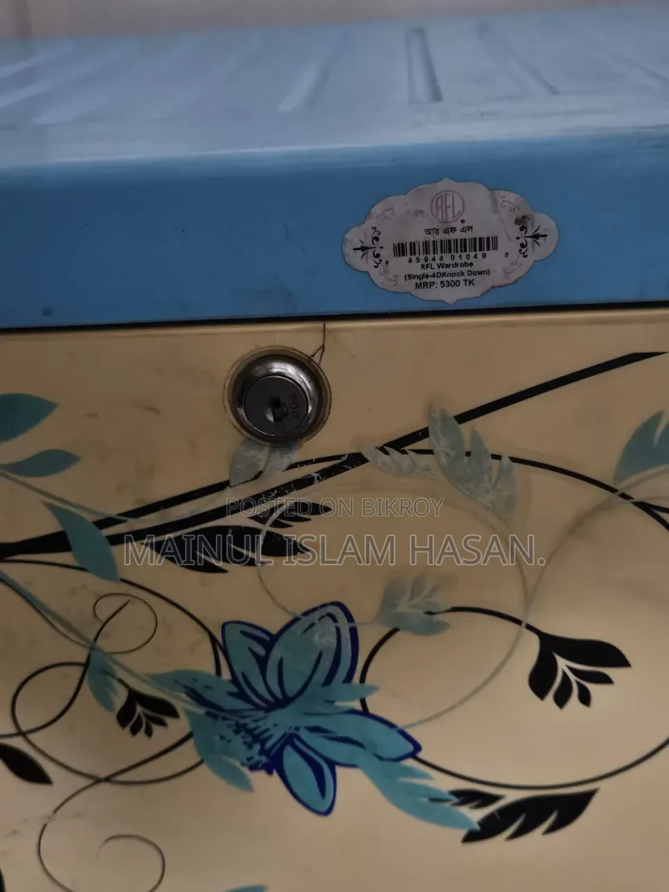 ওয়ার্ডরোব বিক্রয়ের জন্য