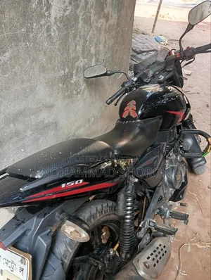 বাজাজ পালসার ১৫০ ২০২১ ব্ল্যাক