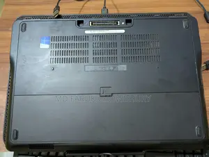 Laptop Dell G15 5530 8GB Intel Core i3 SSD 256GB