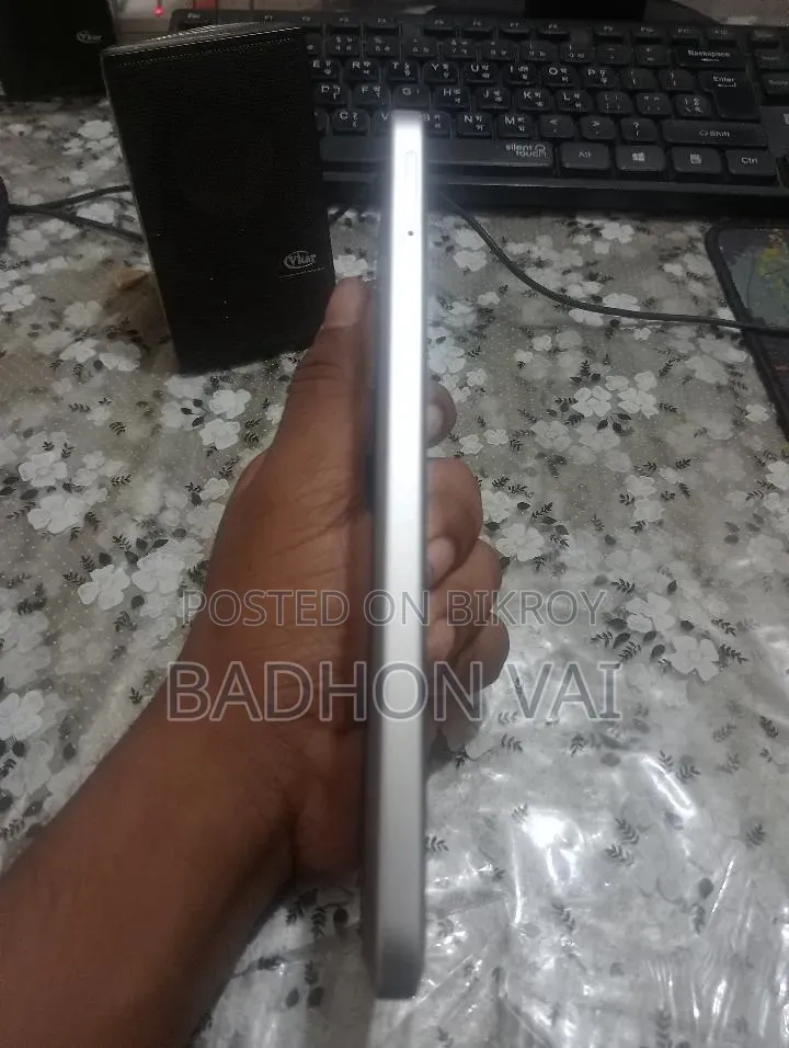Infinix Hot 60 Pro 128 GB Silver