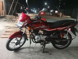 Bajaj Platina ES 2018 Red