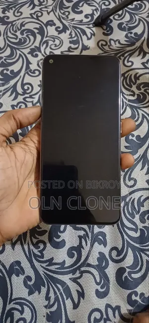 ভিভো ওয়াই৩০ ১২৮ জিবি হোয়াইট