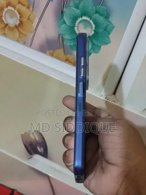 ইনফিনিক্স হট ৬০আই ১২৮ জিবি নীল