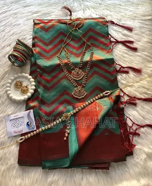 🌺 Complete Perfection in One Look, A Touch of Beauty in a Saree Combo! 💖