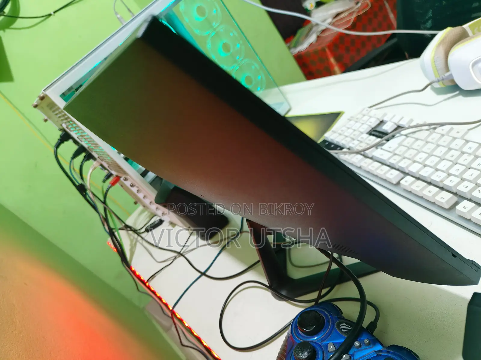 Hilvision 100 Hz Monitor