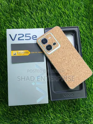 Vivo V25e 128 GB Yellow
