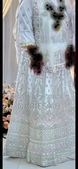 লেহেঙ্গা সেকেন্ড হ্যান্ড