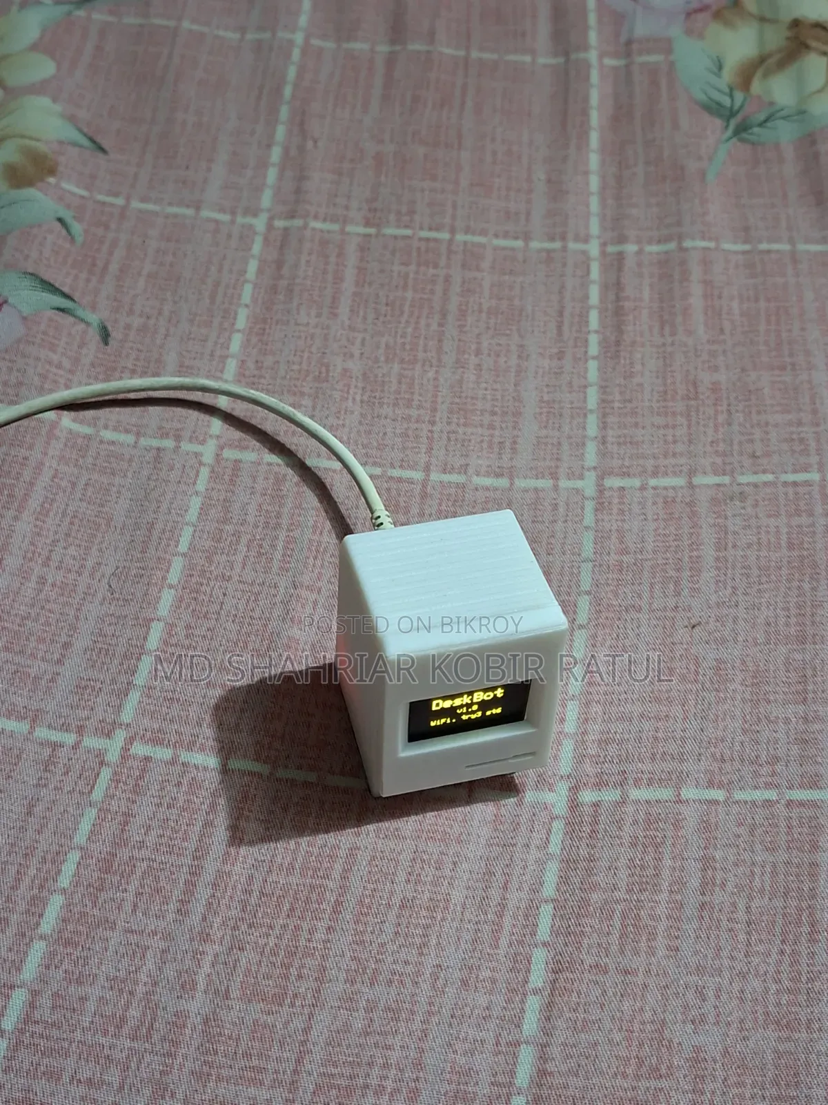 ডেস্কবট একটি স্মার্ট সঙ্গী
