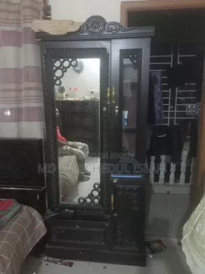 I will sell this dressing table.