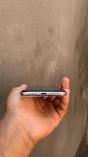 অ্যাপল আইফোন এক্সএস ৬৪ জিবি সাদা
