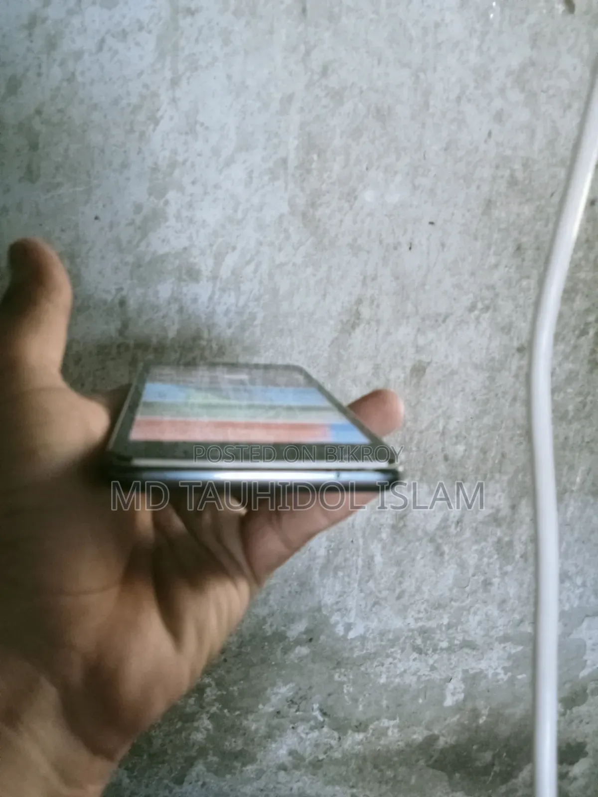 Symphony i68 16 GB Black