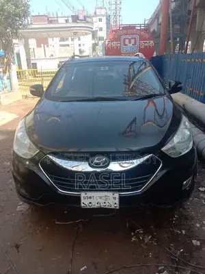 Hyundai Tucson 2012 Black