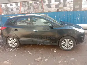 Hyundai Tucson 2012 Black