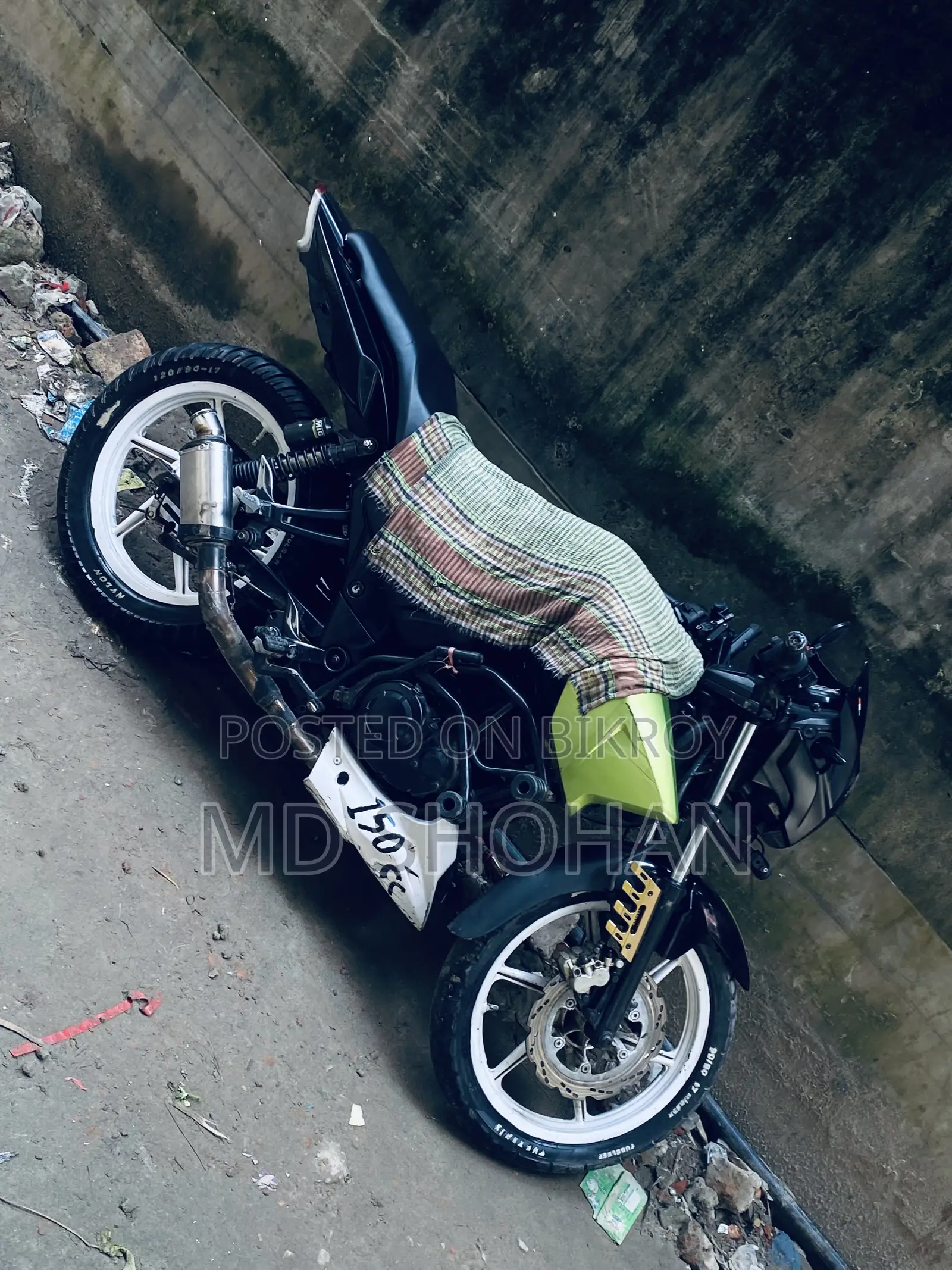 TVS Apache RTR 160 2V 2016 Blue