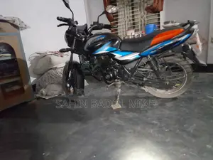 Bajaj Discover 125 2023
