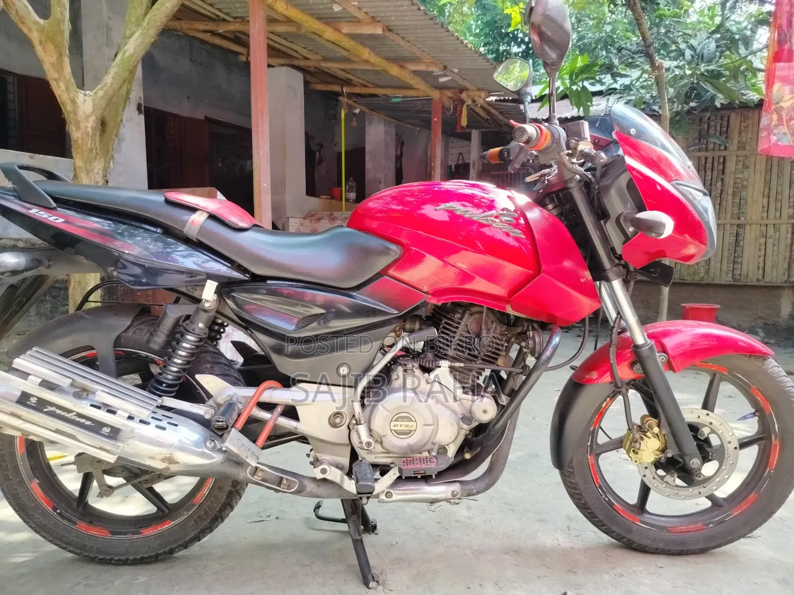 বাজাজ পালসার ১৫০ ২০১৫ লাল