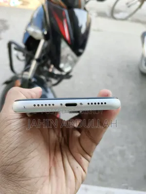 অ্যাপল আইফোন ১১ ১২৮ জিবি হোয়াইট