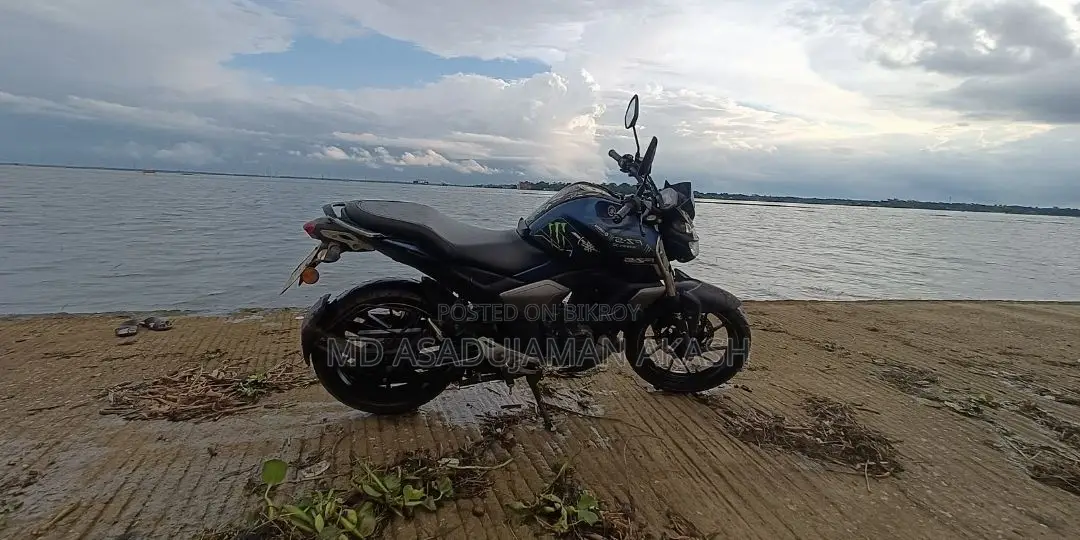 ইয়ামাহা FZS V3 ২০২১ নীল