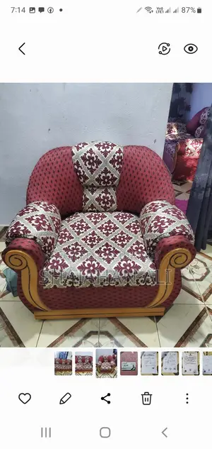 সোপার সেট ৬ সিটের, ব্যবহারিত তবে ফ্রেশ কন্ডিশনের।