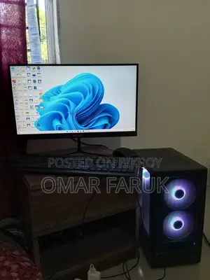 Desktop Computer 8GB AMD Ryzen 5 SSD 256GB