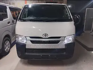 Toyota HiAce 2021 White