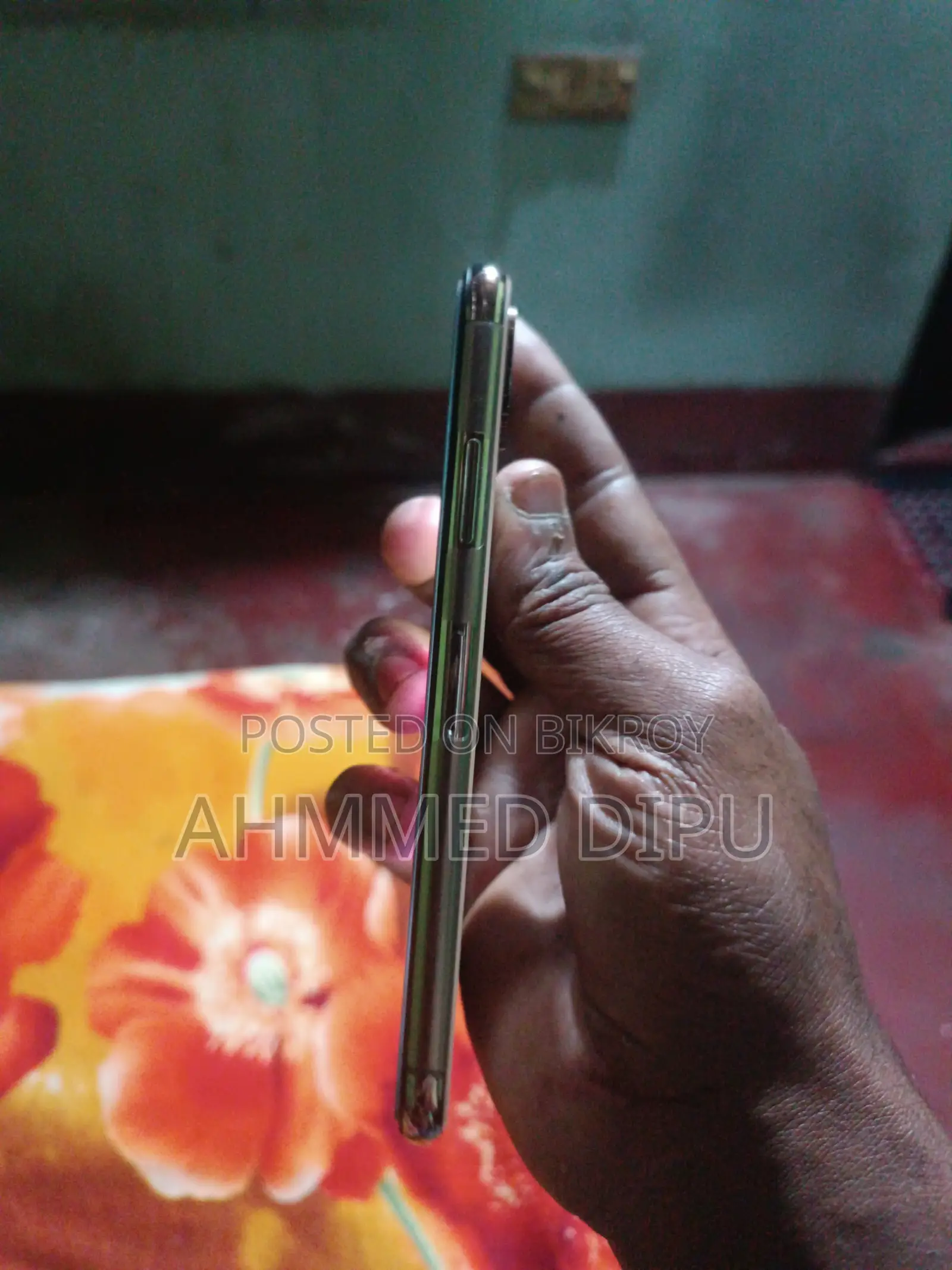 অ্যাপল আইফোন এক্সএস ৬৪ জিবি গোল্ড
