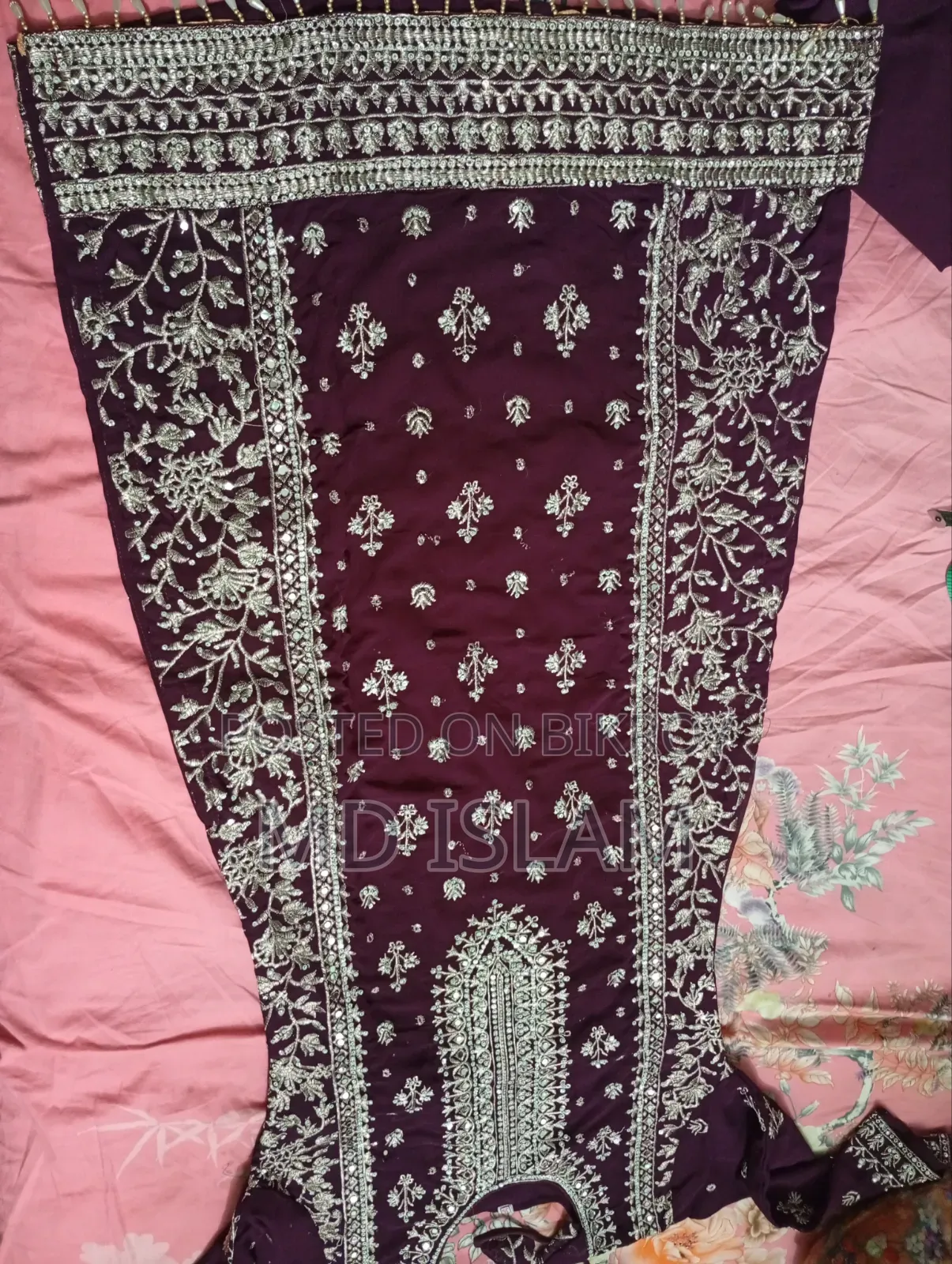 মহিলাদের পোশাক