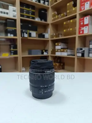 Canon EF-S 18-55mm F/3.5-5.6 III