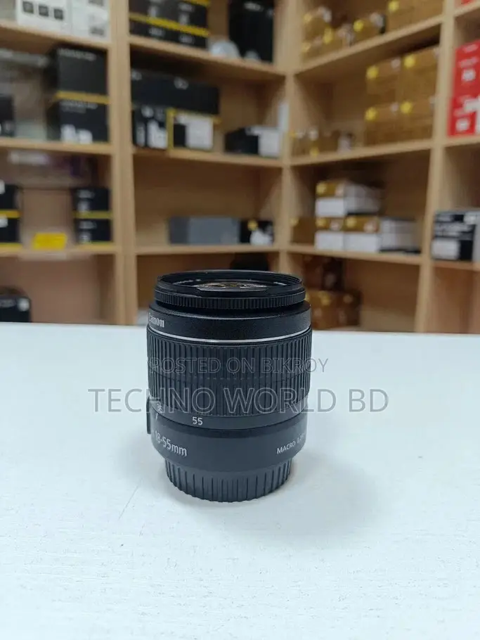 Canon EF-S 18-55mm F/3.5-5.6 III
