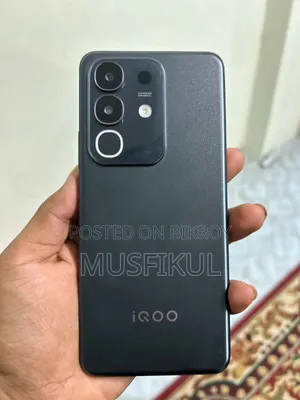 iQOO Z10x 128 GB Black