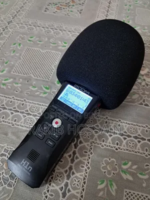 ZOOM H1n Professional Audio Recorder