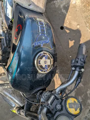 বাজাজ ১৯৯৯ বেইজ