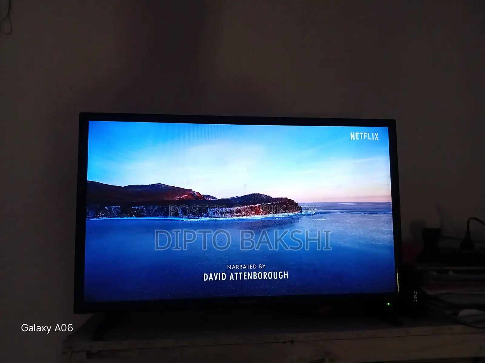 Circle 32" LED TV (With Smart Android Box)
