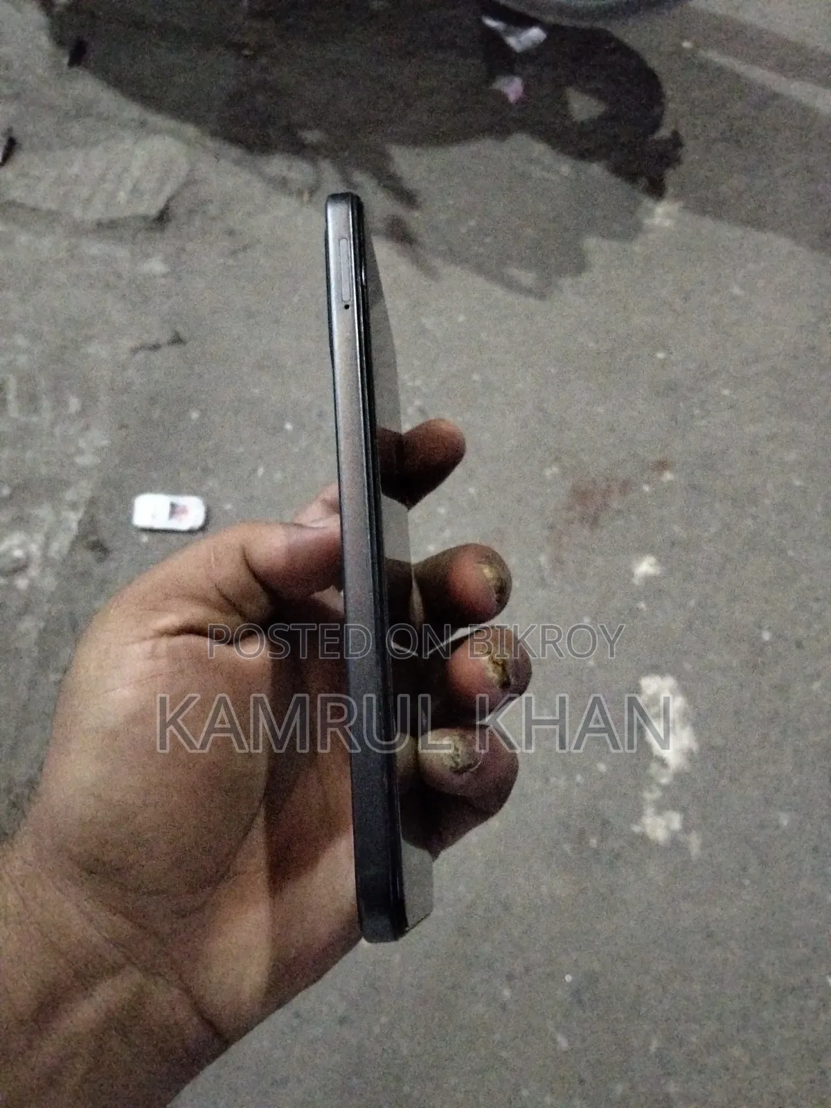 টেকনো স্পার্ক ৪০ ১২৮ জিবি কালো