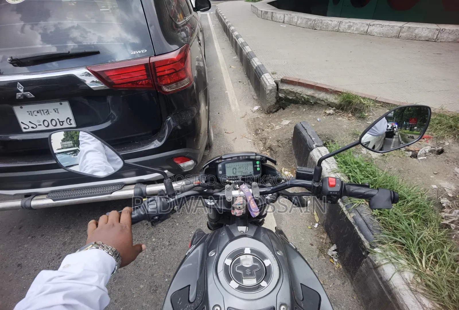 সুজুকি জিক্সার ২০১৯ গ্রে