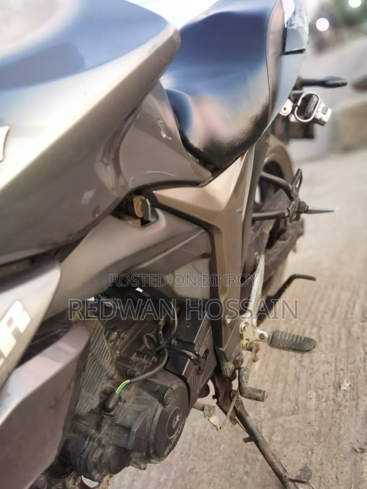 সুজুকি জিক্সার ২০১৯ গ্রে