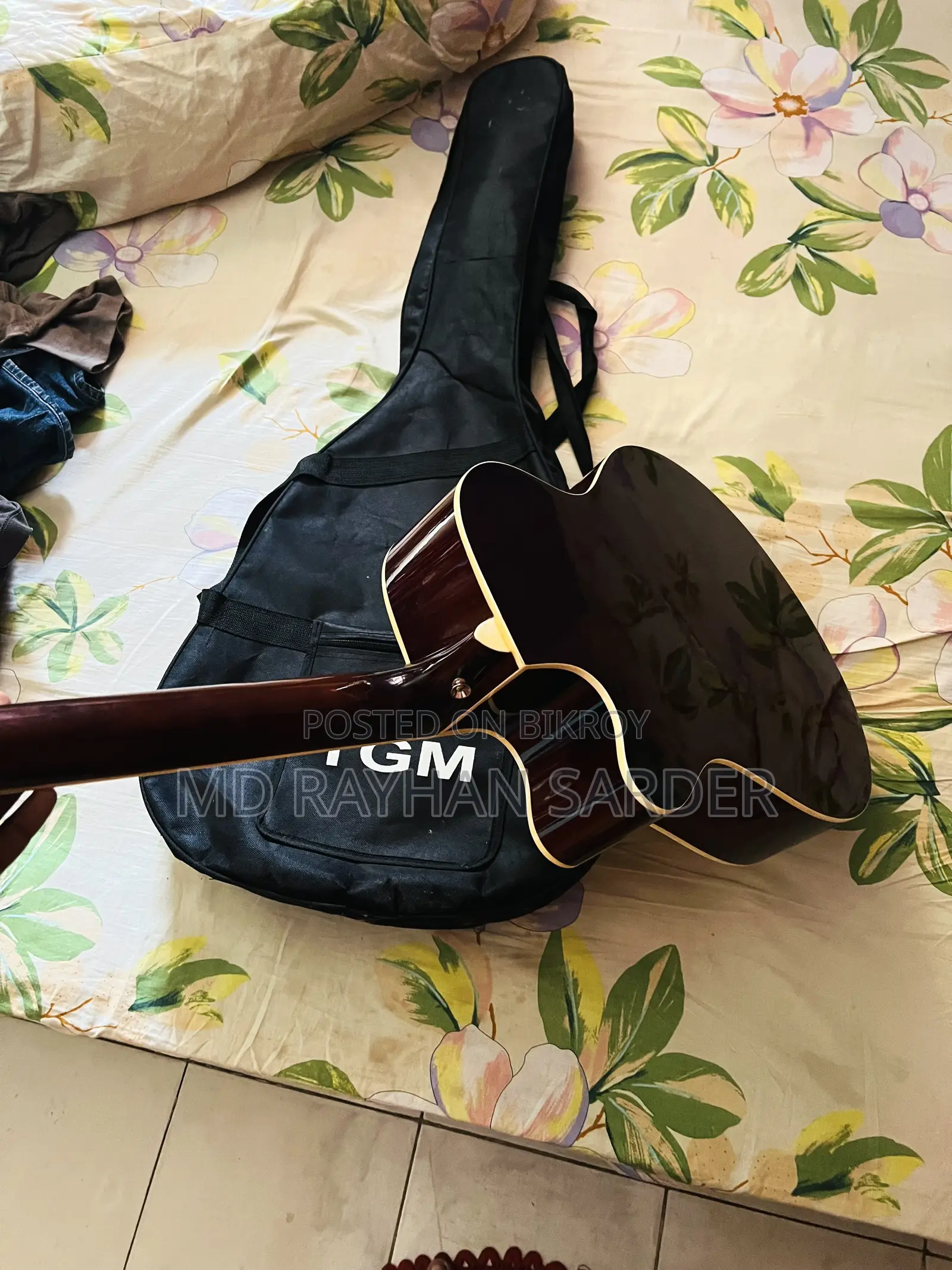 Axe Guitar