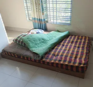 লো হাইট খাট