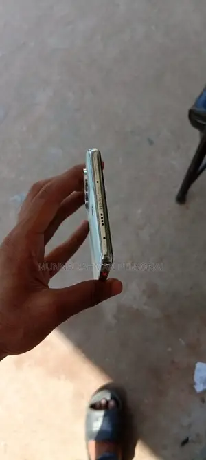 টেকনো ক্যামন ৪০ ২৫৬ জিবি ব্লু