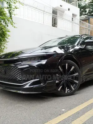 Toyota Crown 2022 Black