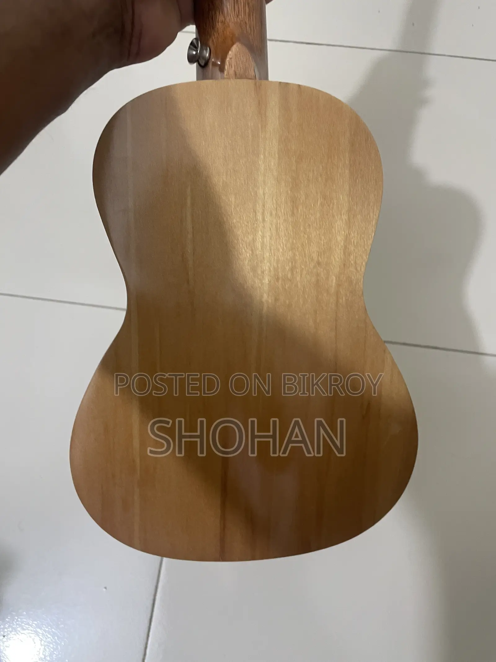 Ukulele for sale, full fresh new condition