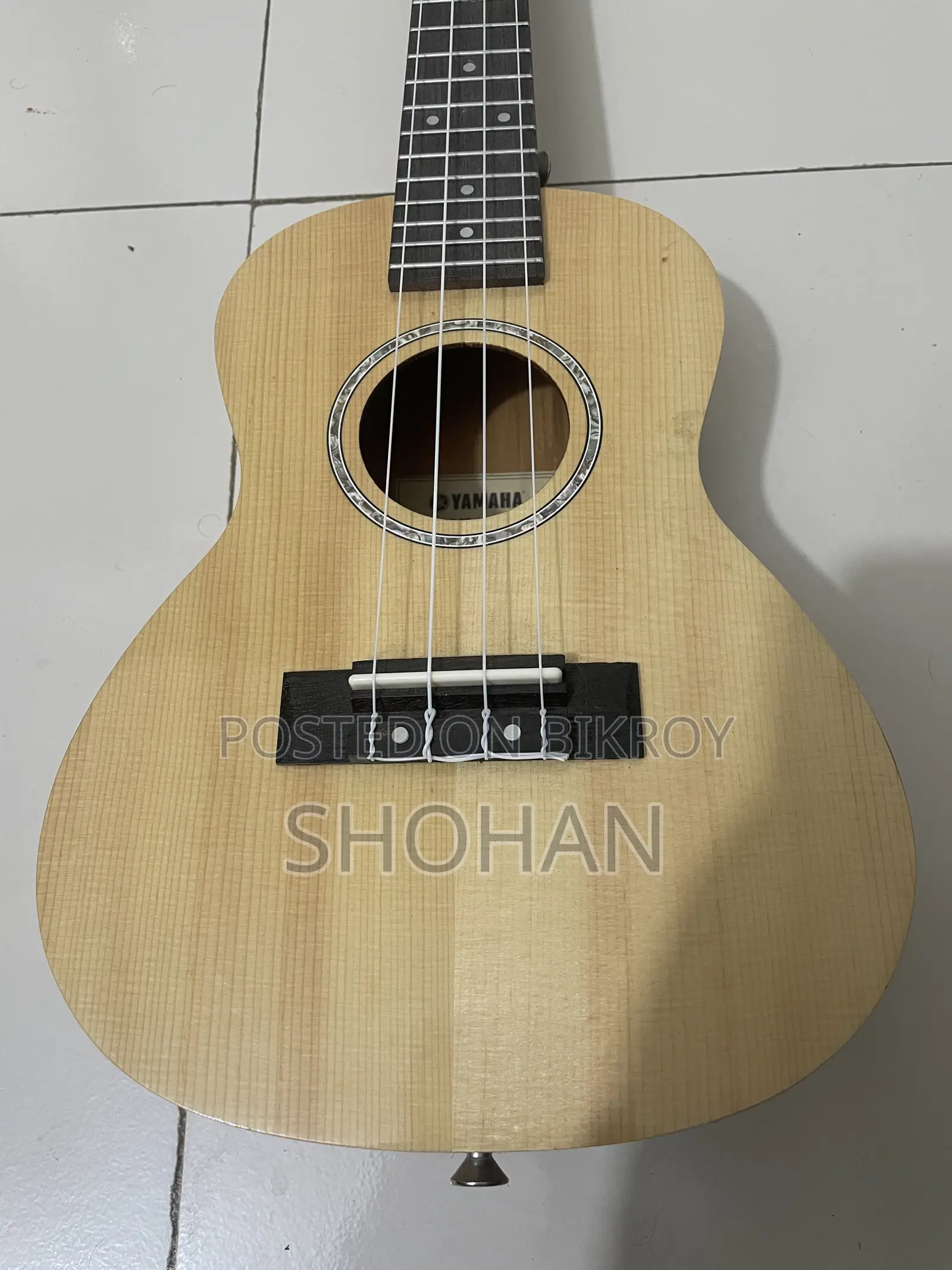 Ukulele for sale, full fresh new condition